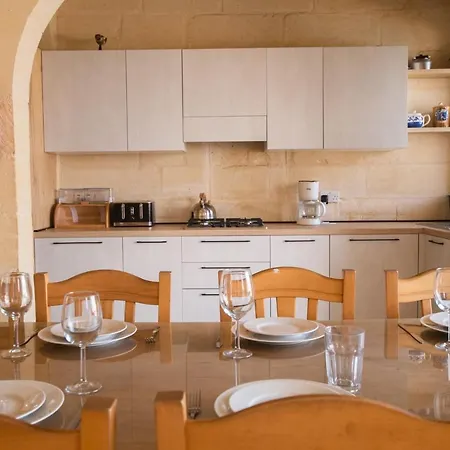 Ta' Martinu Villa